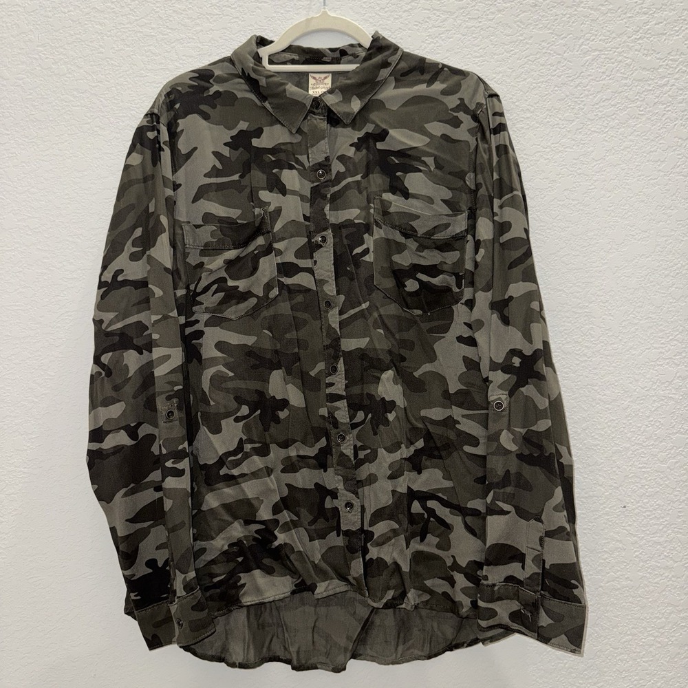 Faded Glory Women's XXL Camouflage Buttonup Shirt Long Sleeves Army Utility Work